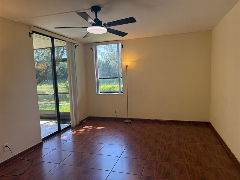 Image 15 of 33 For 7340 1st St  102