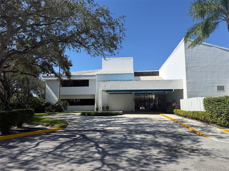 Image 25 of 33 For 7340 1st St  102