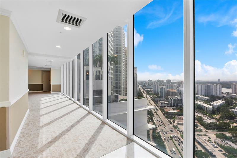 Image 13 of 50 For 18001 Collins Ave  2806