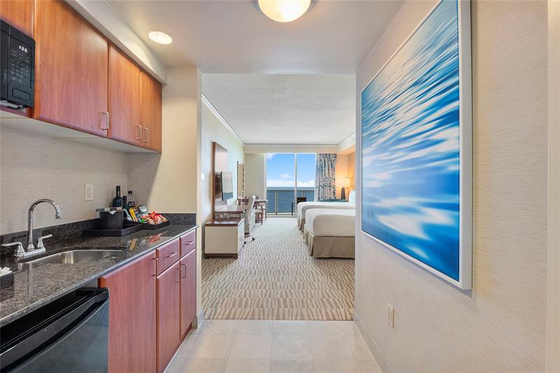 Image 15 of 50 For 18001 Collins Ave  2806