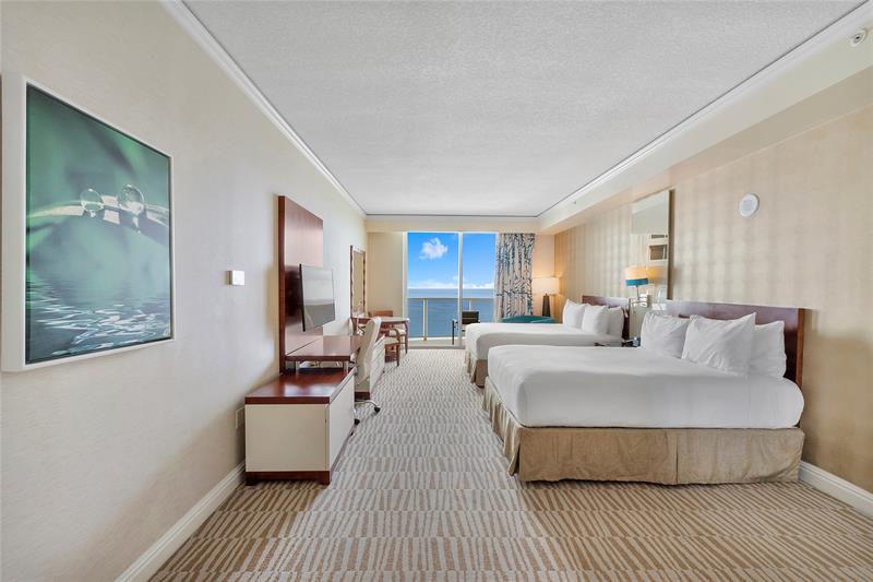 Image 16 of 50 For 18001 Collins Ave  2806