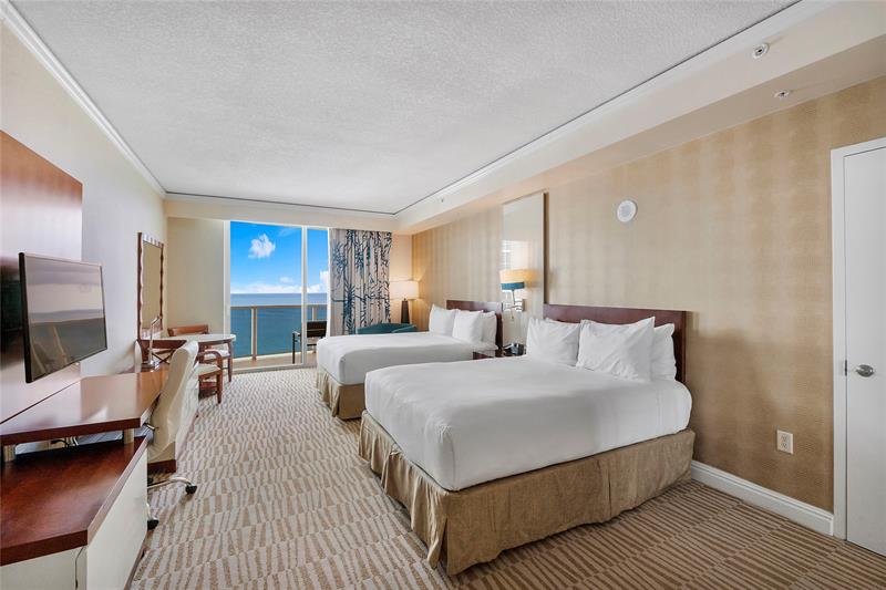 Image 18 of 50 For 18001 Collins Ave  2806