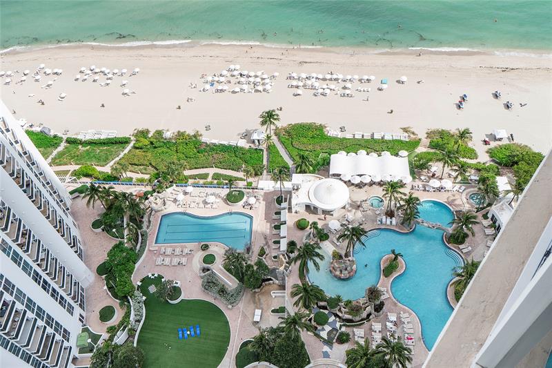 Image 30 of 50 For 18001 Collins Ave  2806