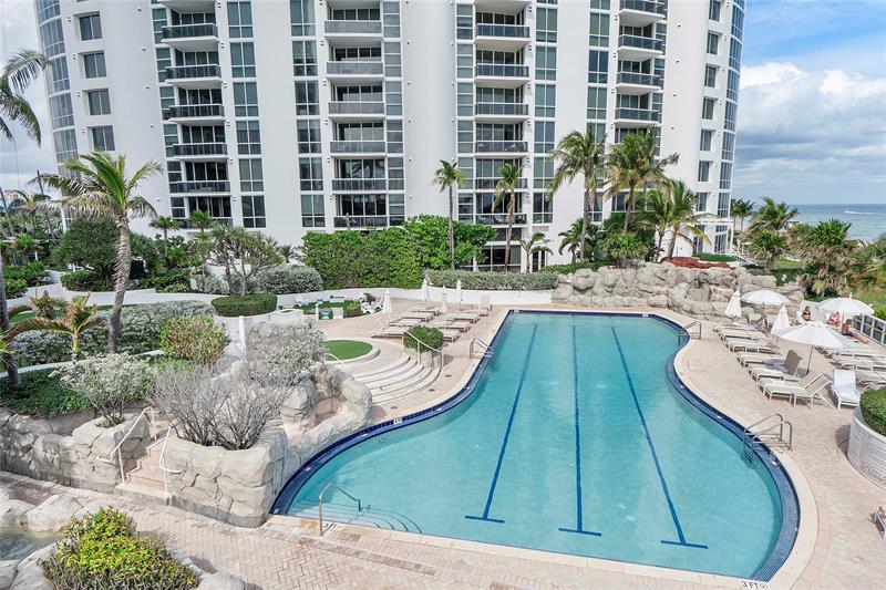 Image 35 of 50 For 18001 Collins Ave  2806