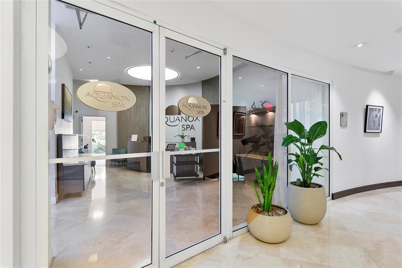 Image 39 of 50 For 18001 Collins Ave  2806