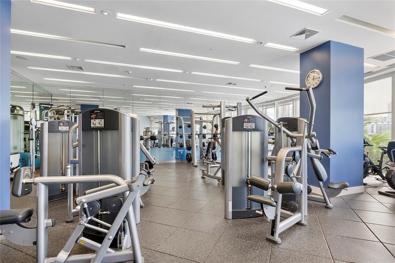 Image 41 of 50 For 18001 Collins Ave  2806