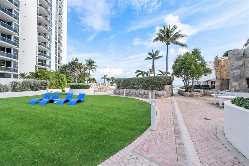 Image 48 of 50 For 18001 Collins Ave  2806