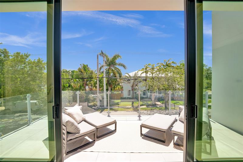 Image 6 of 22 For 1111 9th Ave