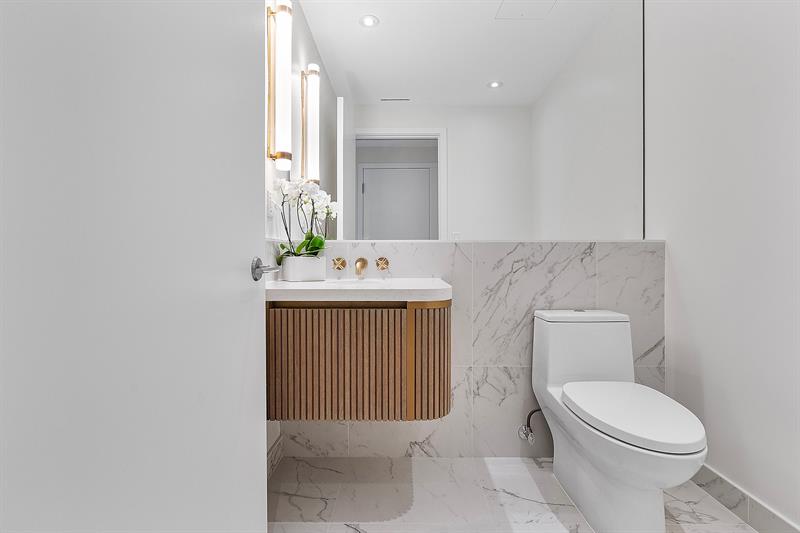 Image 16 of 55 For 525 Fort Lauderdale Beach Blvd  1801