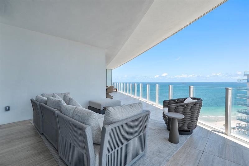 Image 18 of 55 For 525 Fort Lauderdale Beach Blvd  1801