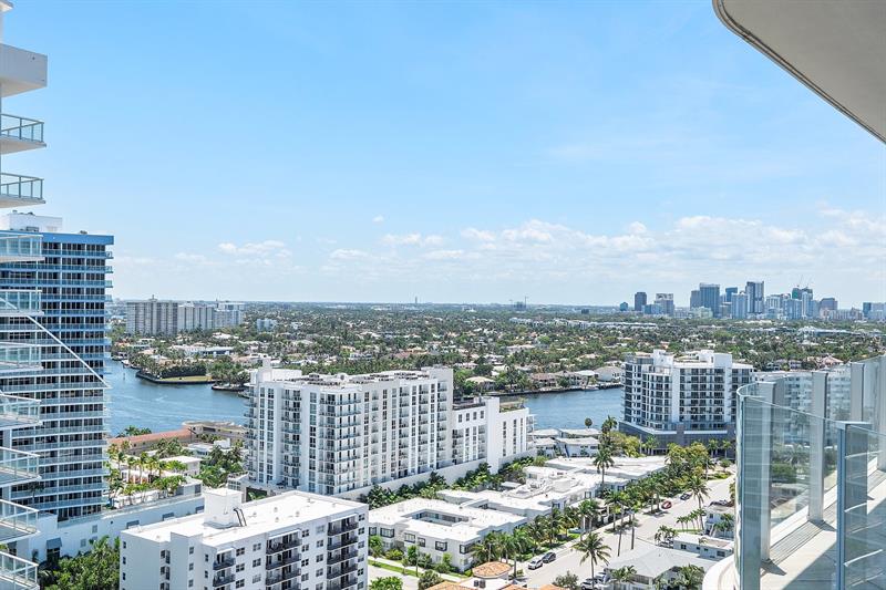 Image 23 of 55 For 525 Fort Lauderdale Beach Blvd  1801