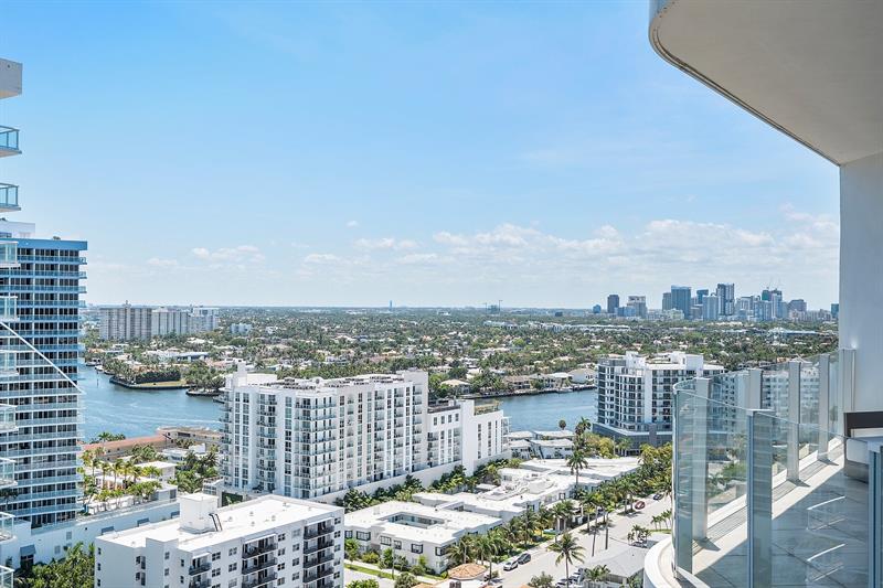 Image 24 of 55 For 525 Fort Lauderdale Beach Blvd  1801