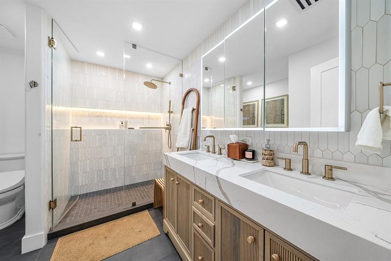 Image 18 of 27 For 3876 169th Ter