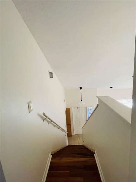 Image 10 of 18 For 13976 Langley Pl