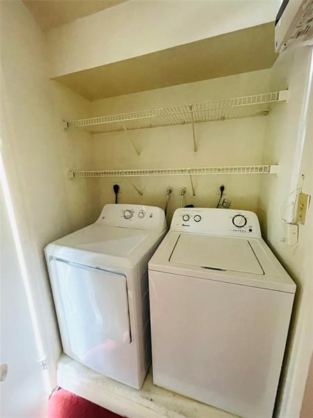 Image 9 of 18 For 13976 Langley Pl