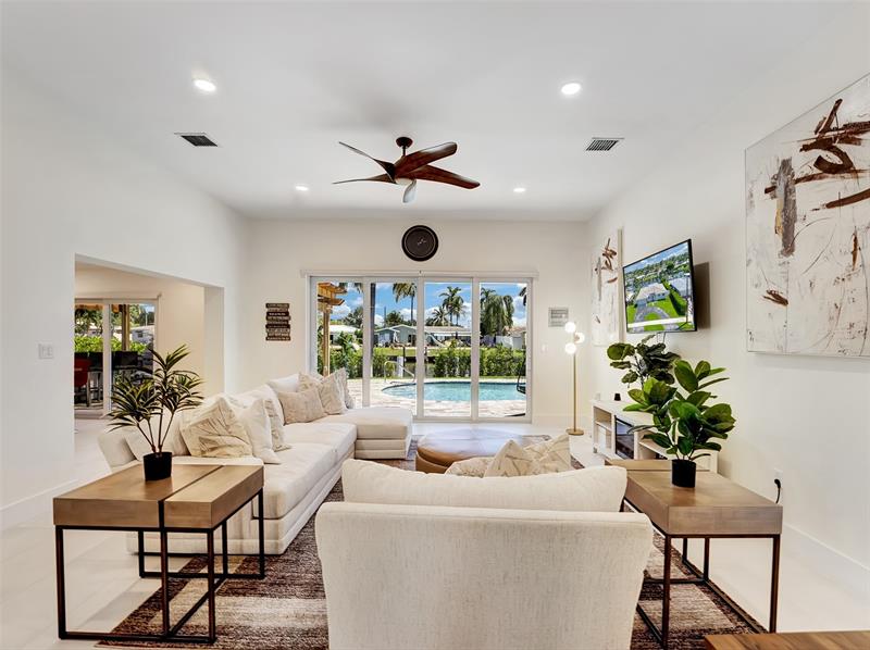 Image 13 of 47 For 320 5th Ave  