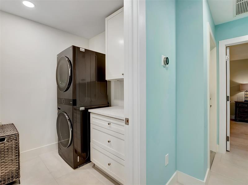 Image 23 of 47 For 320 5th Ave  