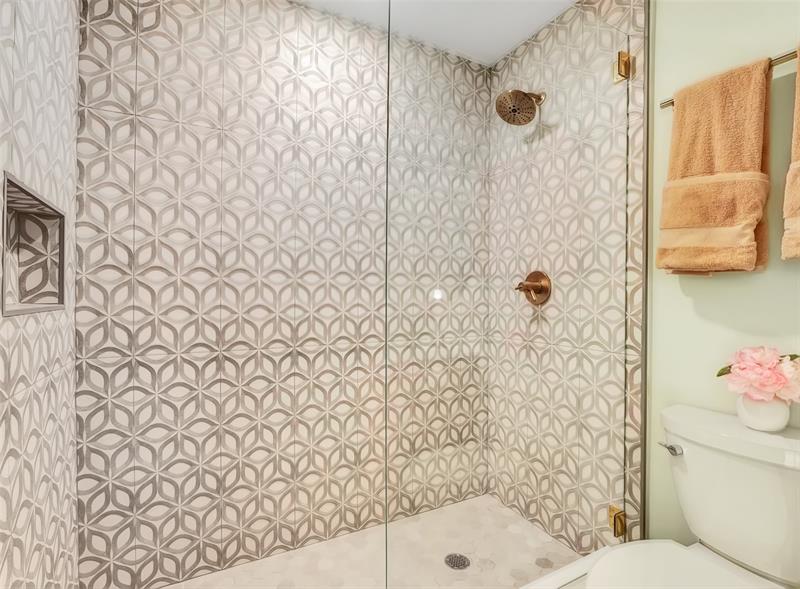 Image 28 of 47 For 320 5th Ave  