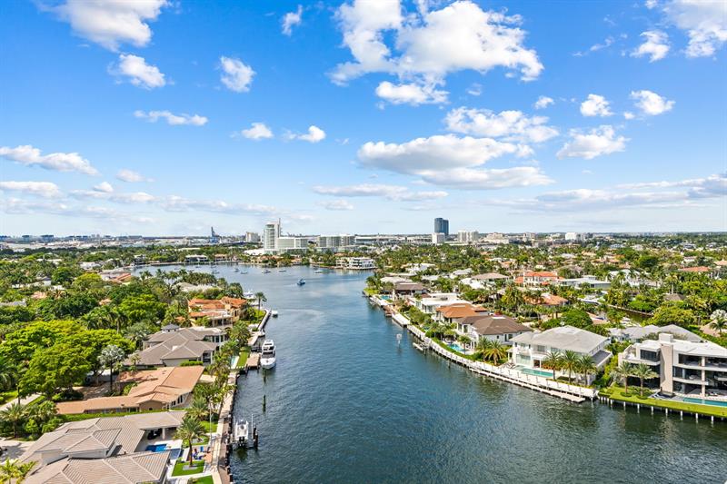 Image 11 of 37 For 3055 Harbor Dr  1603