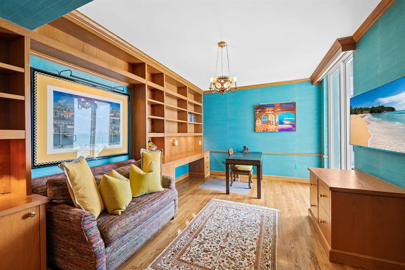 Image 32 of 37 For 3055 Harbor Dr  1603