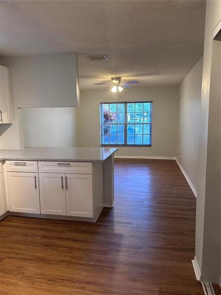 Image 11 of 24 For 839 Garnet Cir