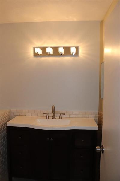 Image 18 of 24 For 839 Garnet Cir