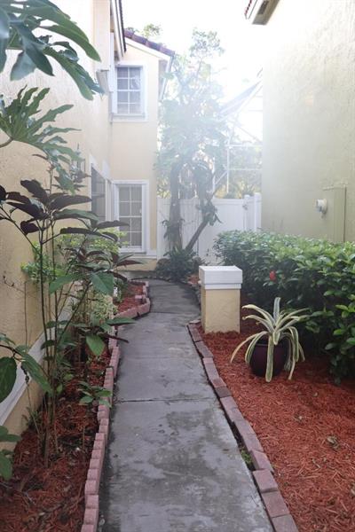 Image 22 of 24 For 839 Garnet Cir