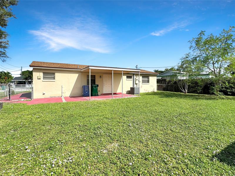 Image 4 of 18 For 3282 13th St