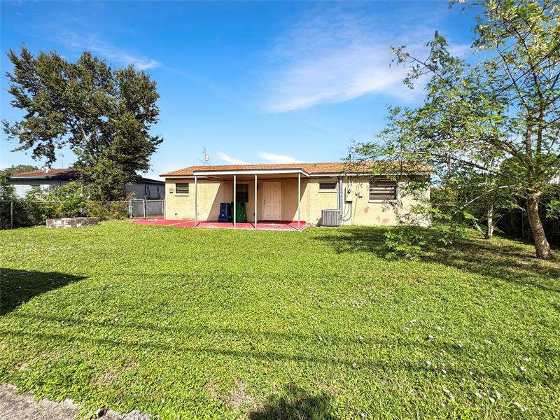 Image 5 of 18 For 3282 13th St