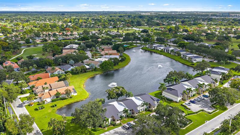 Image 14 of 28 For 6928 Briarlake  102