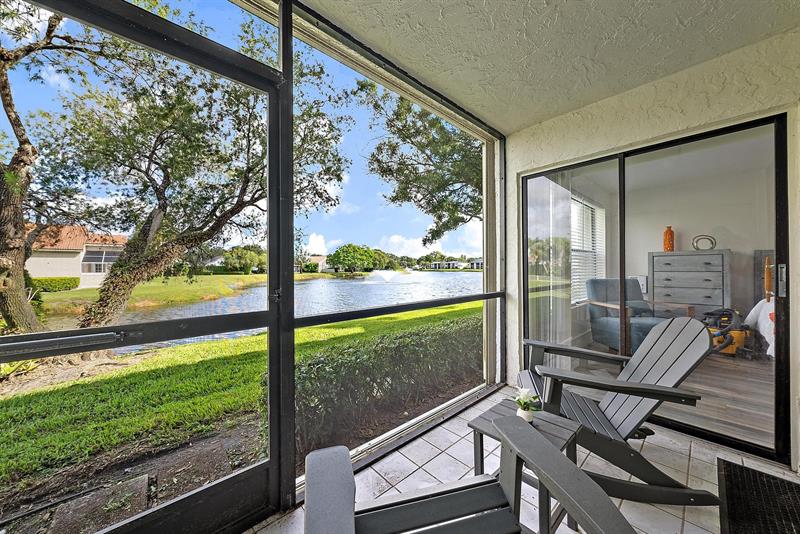 Image 19 of 28 For 6928 Briarlake  102