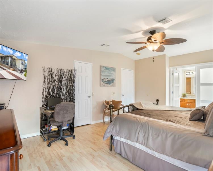 Image 33 of 45 For 8560 20th St