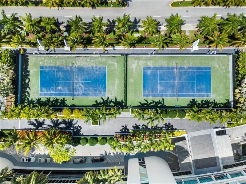 Image 19 of 22 For 2950 188th St  510