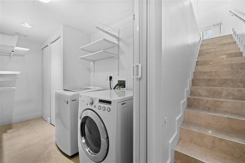 Image 6 of 22 For 2950 188th St  510