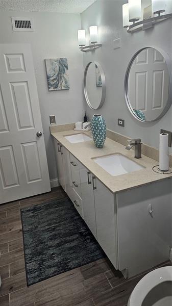 Image 15 of 22 For 1480 Sheridan  4b