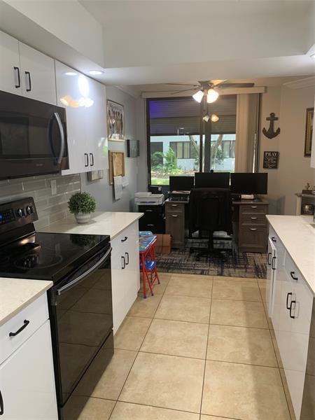 Image 9 of 22 For 1480 Sheridan  4b