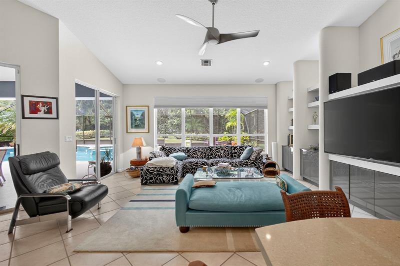 Image 21 of 58 For 6403 Brandon St