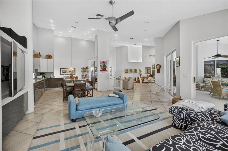 Image 22 of 58 For 6403 Brandon St