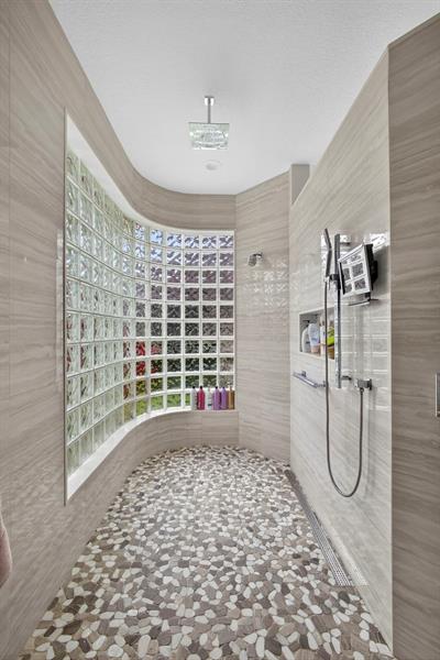 Image 27 of 58 For 6403 Brandon St