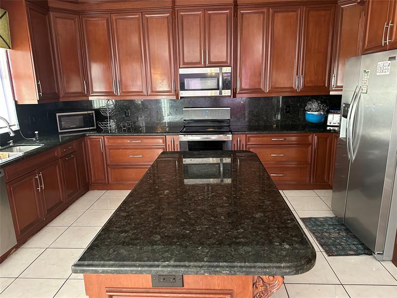 Image 7 of 14 For 17488 36th St