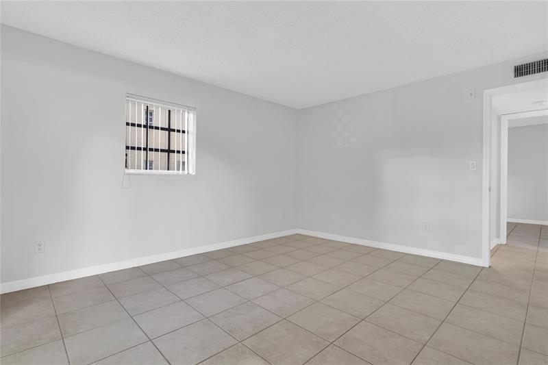 Image 10 of 34 For 8600 109th Ave  4-101