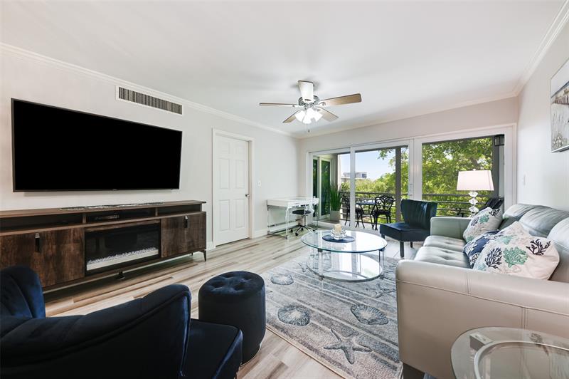 Image 10 of 24 For 773 Jeffery St  4-305