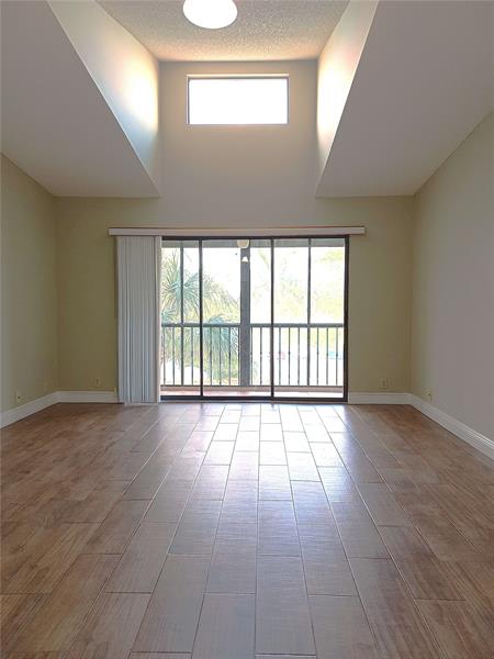 Image 10 of 37 For 806 Sky Pine Way  B3