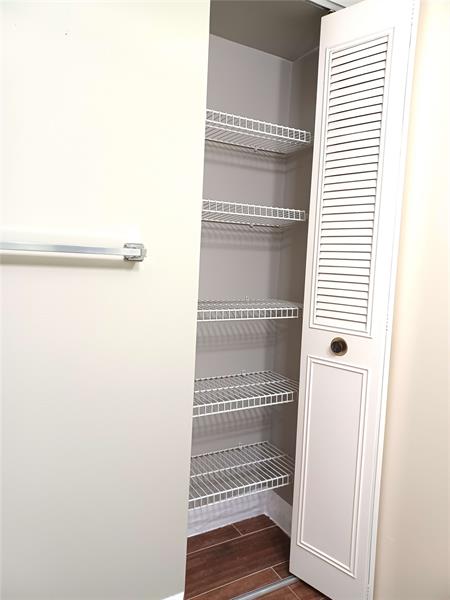 Image 19 of 37 For 806 Sky Pine Way  B3