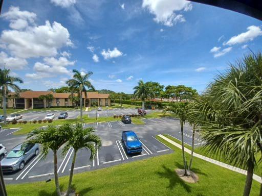 Image 30 of 37 For 806 Sky Pine Way  B3