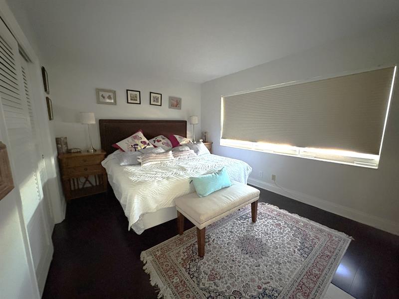 Image 12 of 15 For 6000 Ocean Blvd  11g