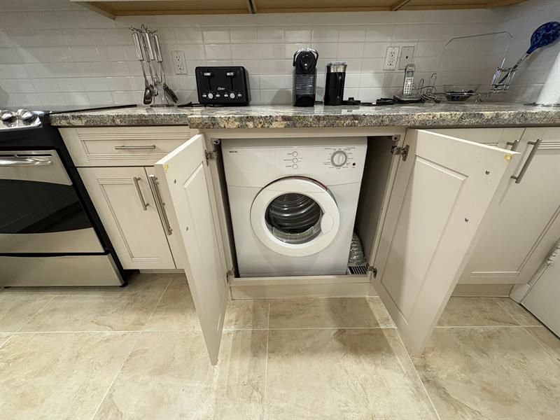 Image 6 of 15 For 6000 Ocean Blvd  11g