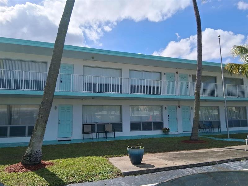 Image 21 of 24 For 3212 7th Pl  10