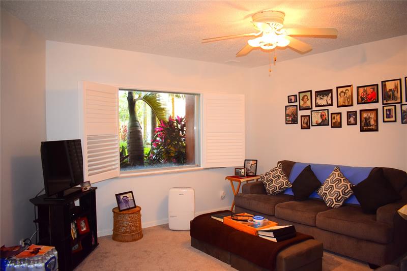 Image 14 of 28 For 900 River Reach Dr  101