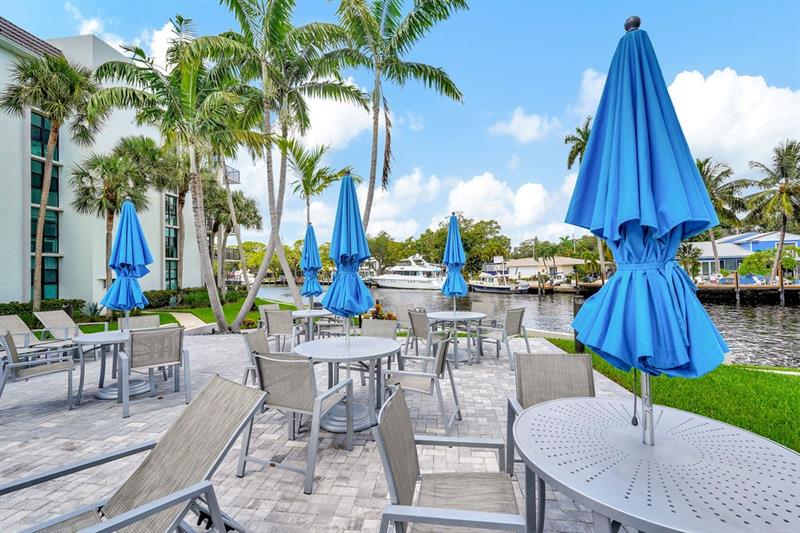 Image 19 of 28 For 900 River Reach Dr  101